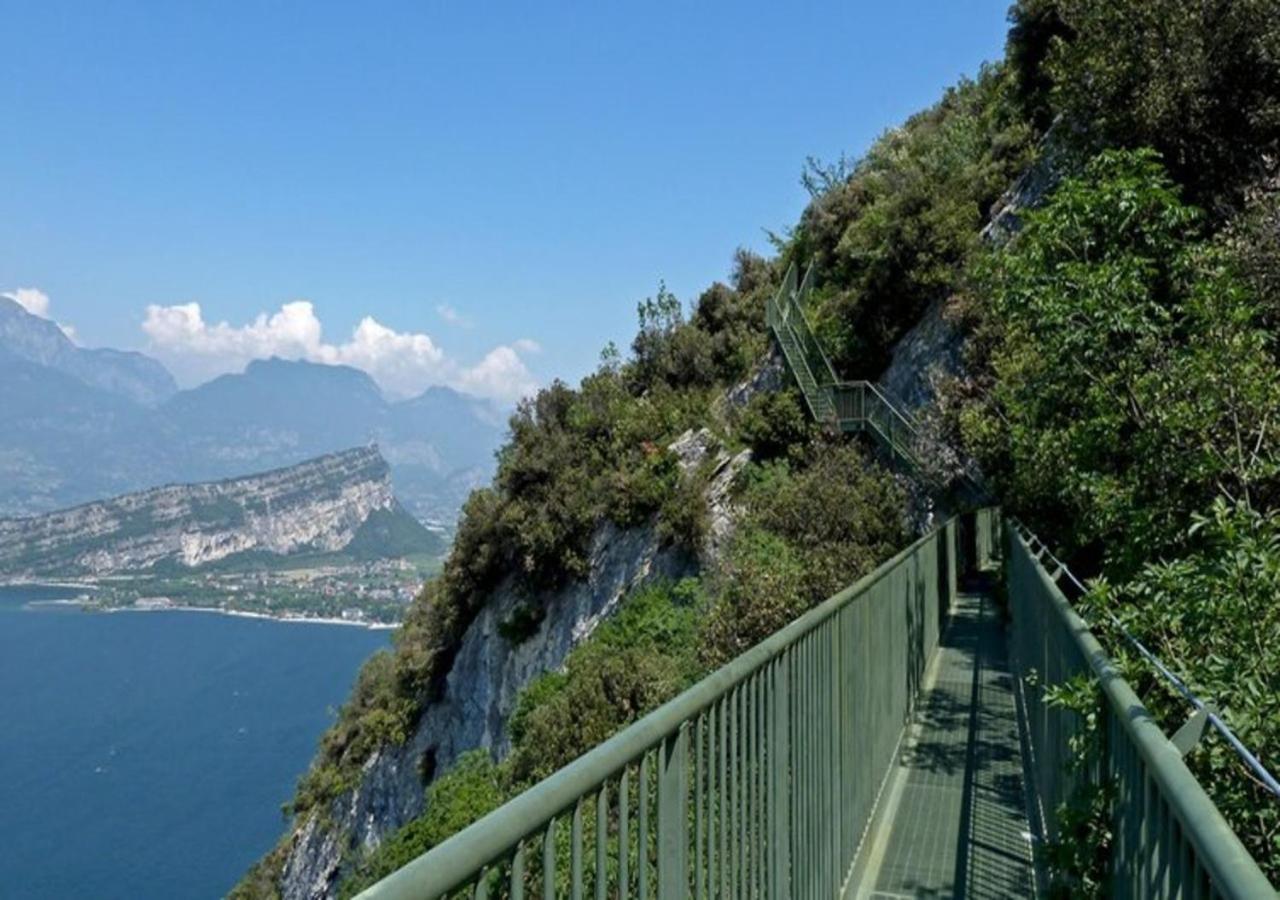Casa Zanoni Torbole Sul Garda Exterior foto
